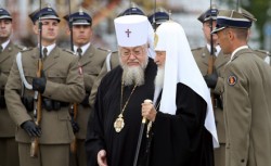 Польшу и Россию примирят духовные лица Польшу и Россию примирят духовные лица